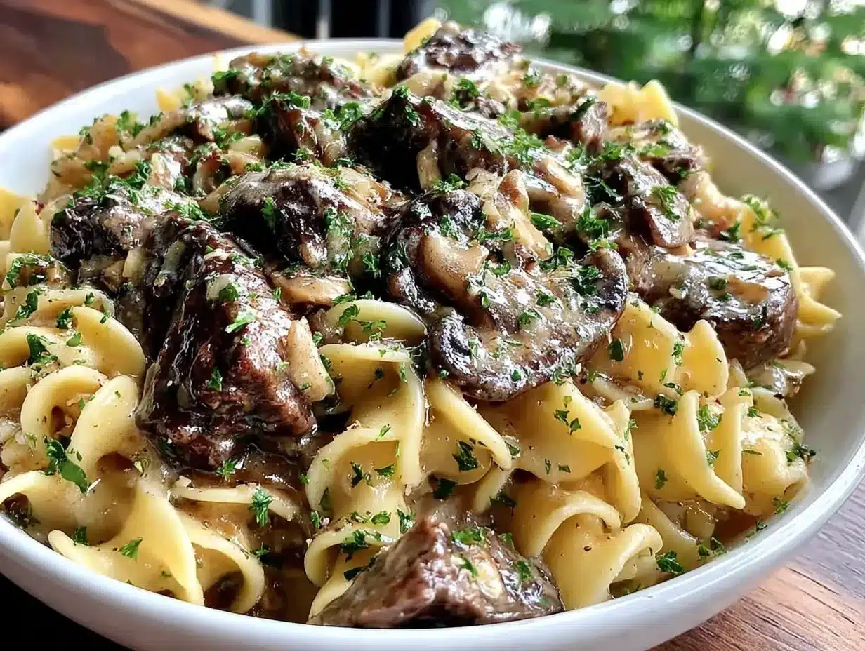 slow cooker beef stroganoff preparation steps